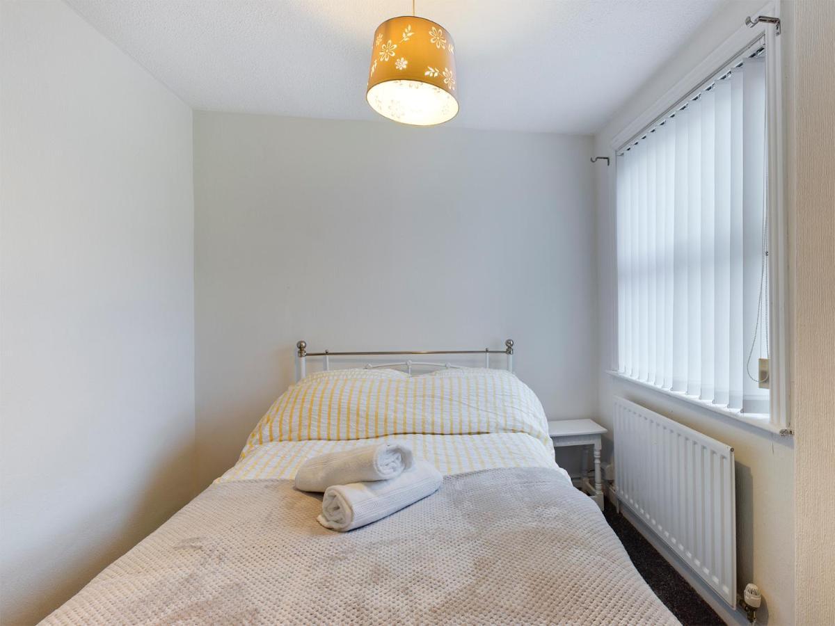 Cheerful 3 Bedroom Home With Free Parking And Wifi Честер Экстерьер фото
